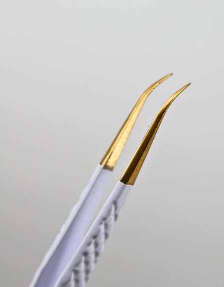 White & Gold Curved Iso Tweezer